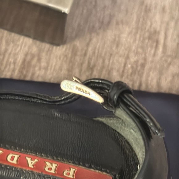Authentic Prada sandals - Picture 7 of 9